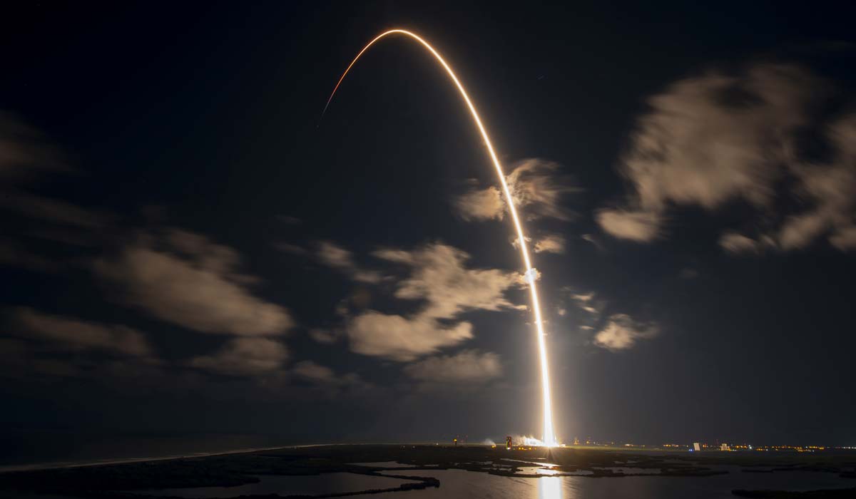 Запуск ракети Falcon 9 Block 5 з групою супутників Starlink Group 6-23