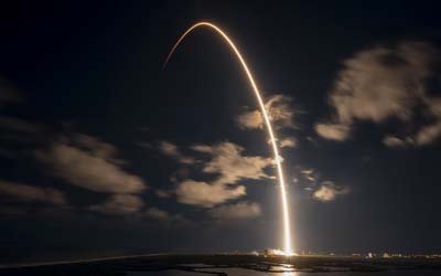 Запуск ракеты Falcon 9 Block 5 с группой спутников Starlink Group 6-23