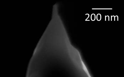 Кристаллы в лунных камнях «Аполлона» раскрывают настоящий возраст Луны