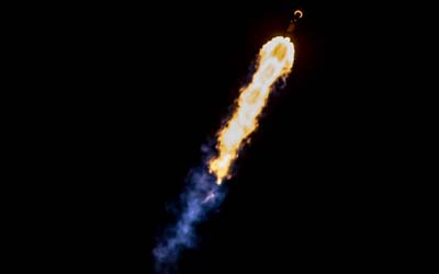 Запуск ракеты Falcon 9 Block 5 с группой спутников Starlink Group 6-25