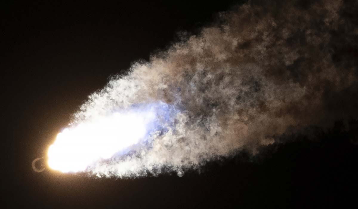 Запуск ракети Falcon 9 Block 5 з групою супутників Starlink Group 6-27