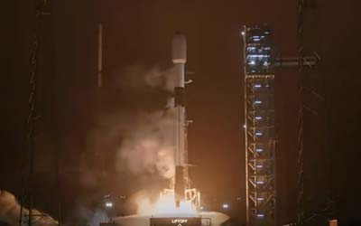 Запуск ракеты Falcon 9 Block 5 с группой спутников Starlink Group 6-28