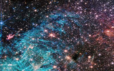 Телескоп NASA Webb раскрывает новые особенности в сердце Млечного Пути