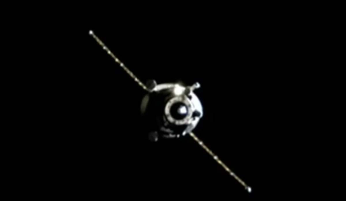 Зближення вантажівки «Прогресс МС-22» та МКС
