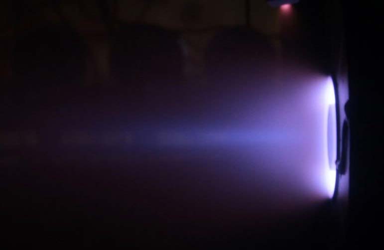 Роскосмос впервые опробовал электроракетный двигатель на криптоне для проекта «Сфера»