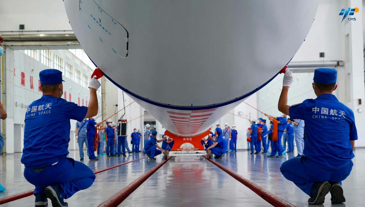 Ракета-носитель для китайского грузового корабля «Тяньчжоу-6» доставлена на космодром Вэньчан