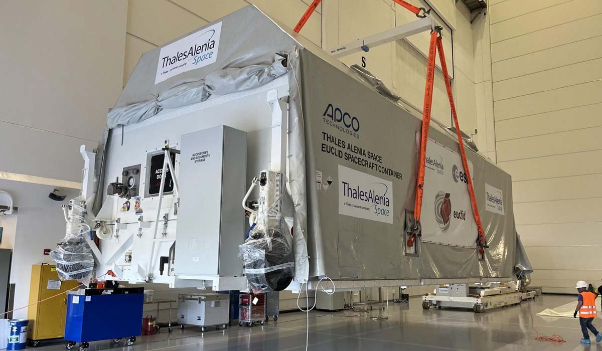 Евклид сошел со своего грузовика