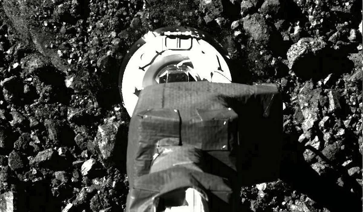 У образца NASA OSIRIS-REx с астероида будет новый дом в Хьюстоне