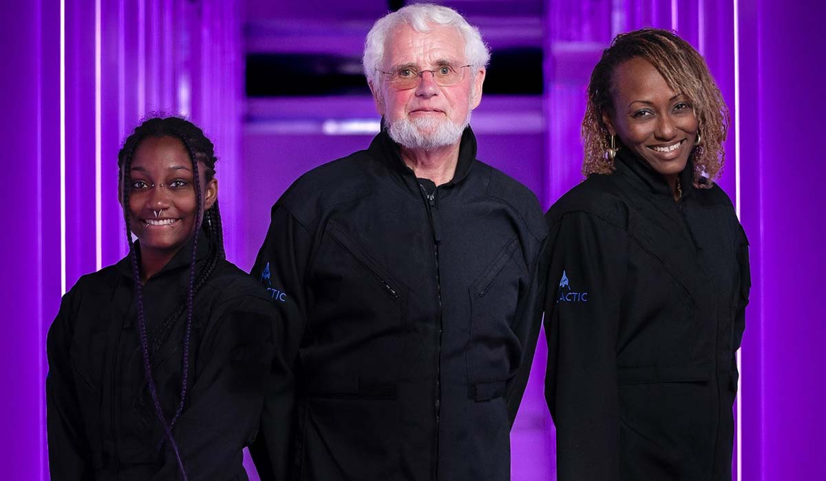Virgin Galactic опубликовала имена трех пассажиров, которые будут на борту первого космического туристического полета Galactic 02