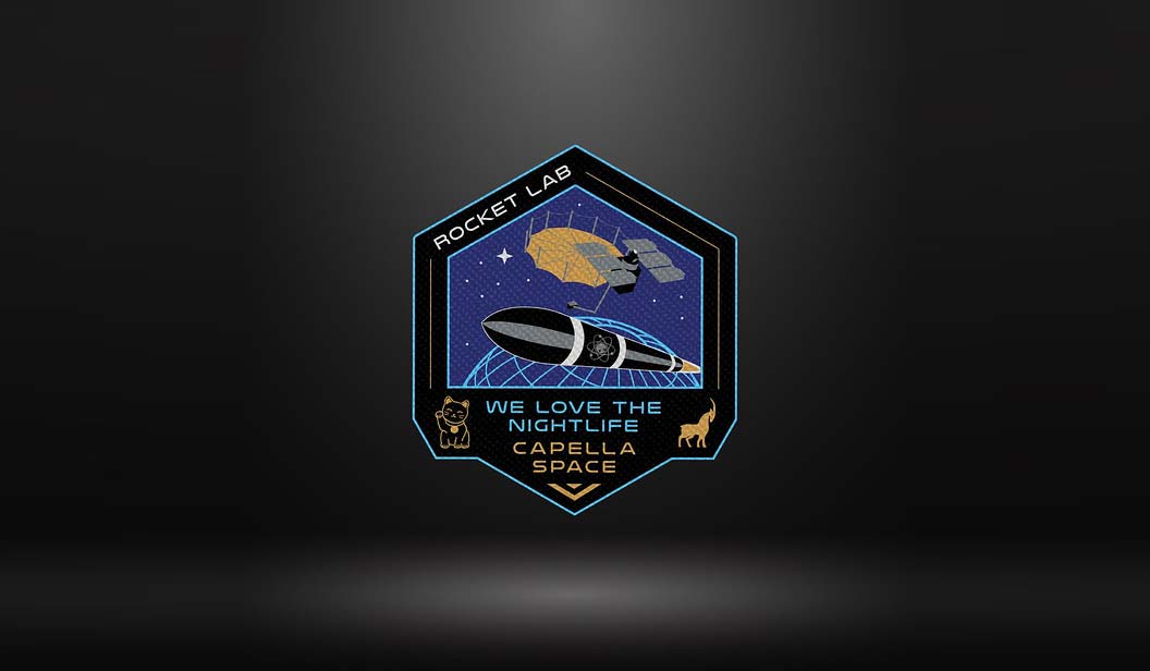 Логотип миссии Rocket Lab We Love the Nightlife