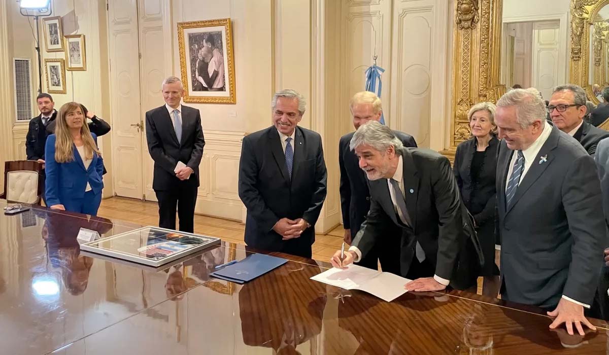 Аргентина подписывает «Соглашения Артемиды»