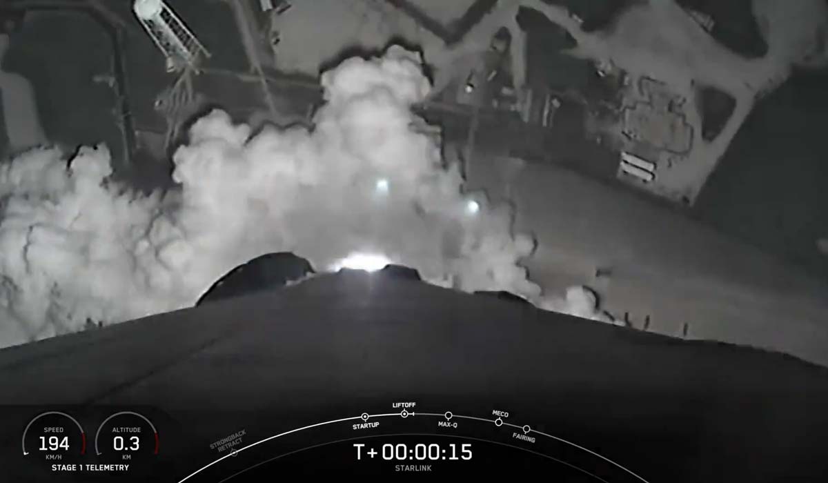 Запуск ракеты Falcon 9 Block 5 с группой спутников Starlink Group 6-12