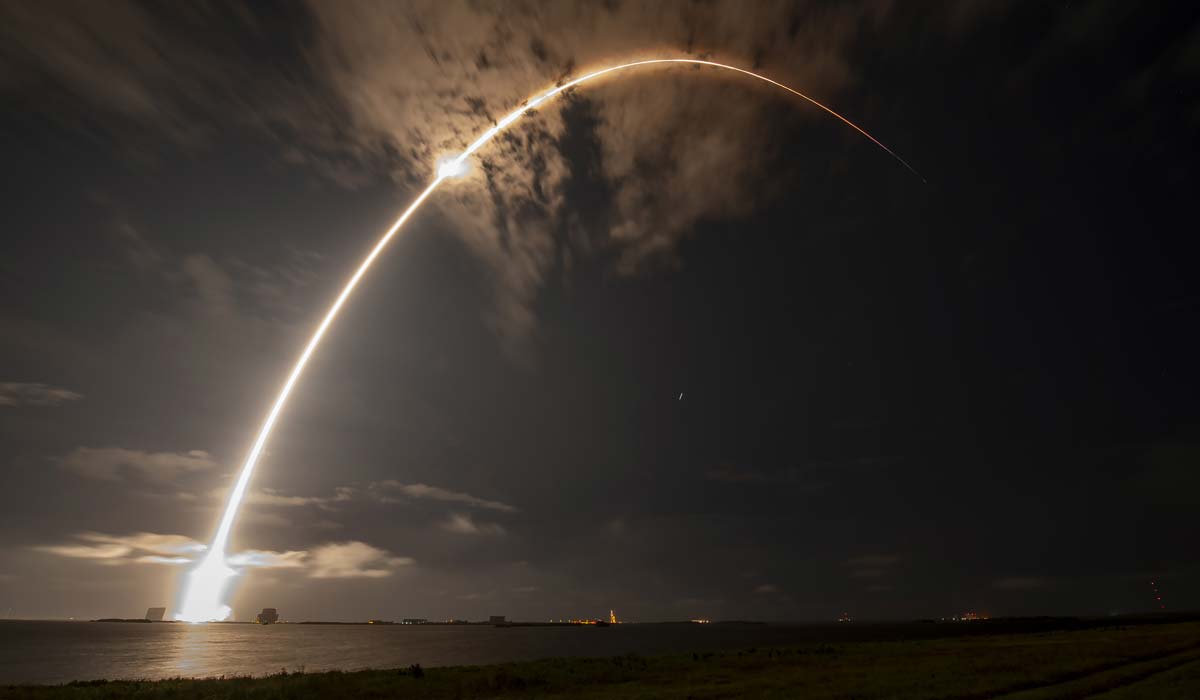 Falcon 9 Block 5 → Starlink Group 6-16