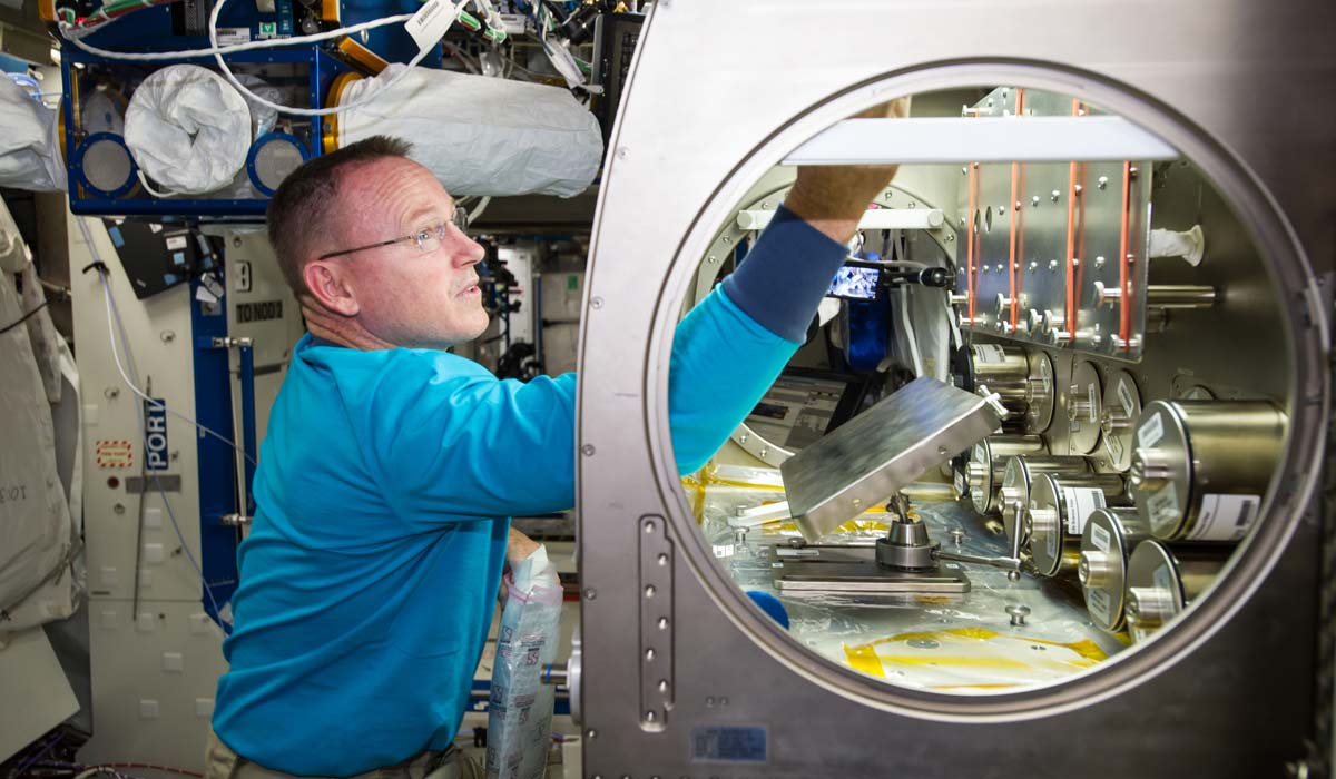 Средство для укрепления костей в космосе: большой шаг от ученых США