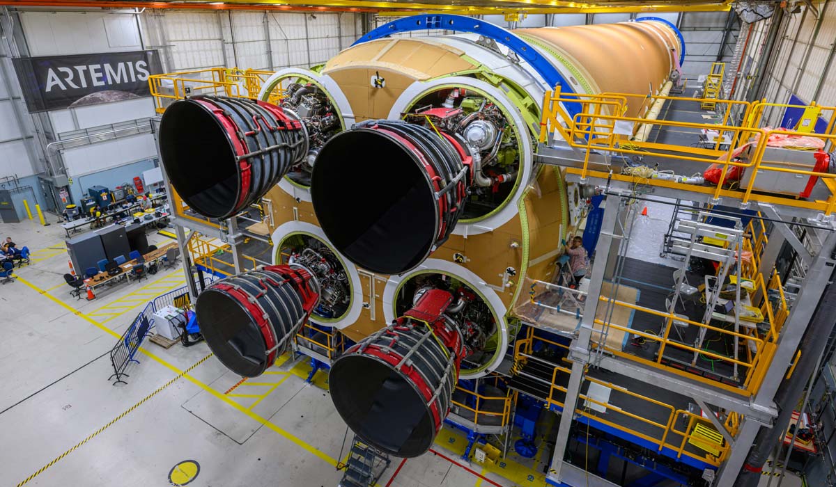 Ракета SLS для миссии Artemis