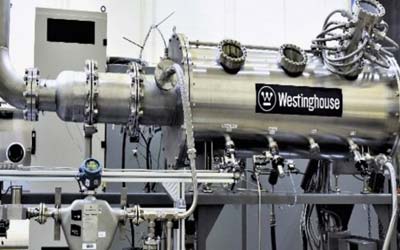 Работы с солнечными панелями и мини-ядерные реакторы могут обеспечить энергией будущую лунную базу NASA.