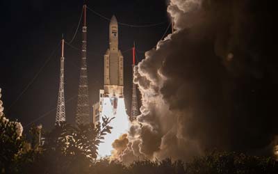 Запуск ракеты Ariane 5 со спутниками Syracuse 4B и Heinrich Hertz (H2Sat)