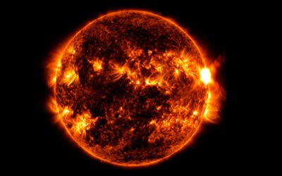 Мощная солнечная вспышка произошла на Солнце 5 августа