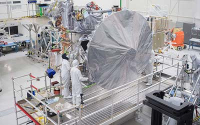 Зонд NASA Europa Clipper отримує «гарячу лінію» із Землею