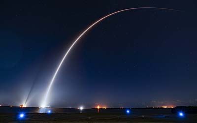 Запуск ракеты Falcon 9 Block 5 с группой спутников Starlink 6-11