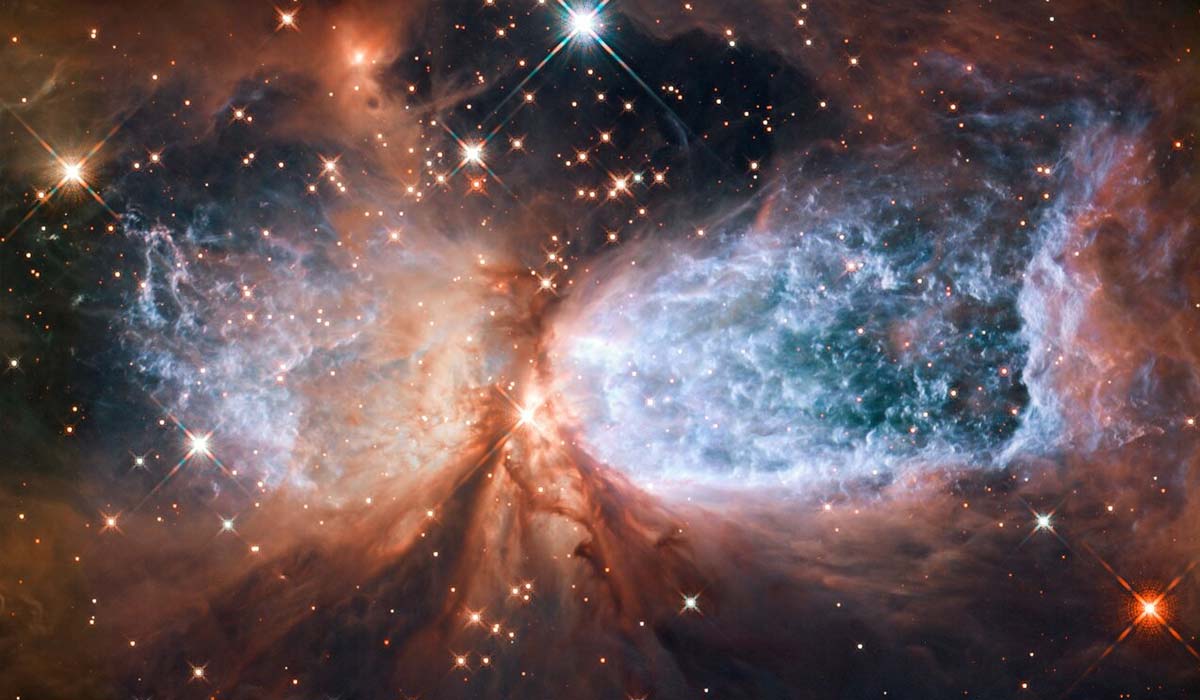 Снимок области звездообразования S106, запечатленной телескопом Хаббл 