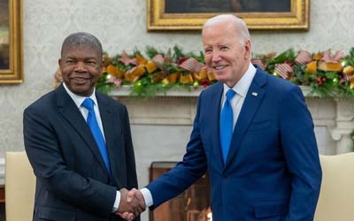 Ангола подписывает Соглашения Артемиды