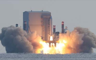 Южная Корея успешно проводит третий испытательный полет твердотопливной космической ракеты