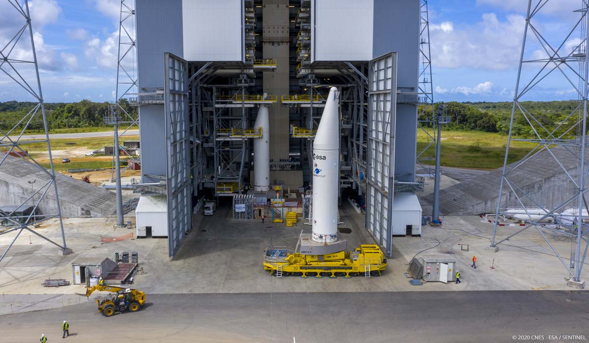 Продолжается строительство здания для хранения ускорителей ракеты Ariane 6