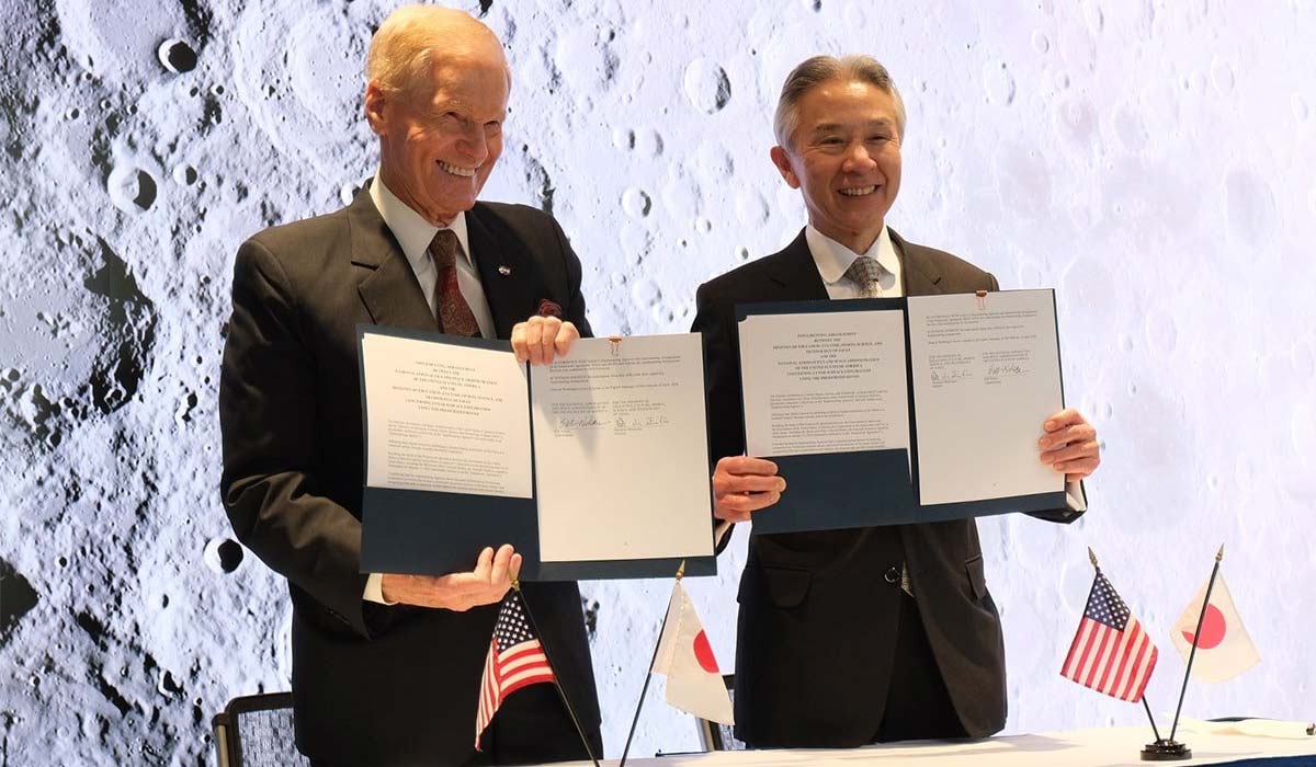 Япония и NASA подписали соглашение о создании и доставке на Луну герметичного лунохода
