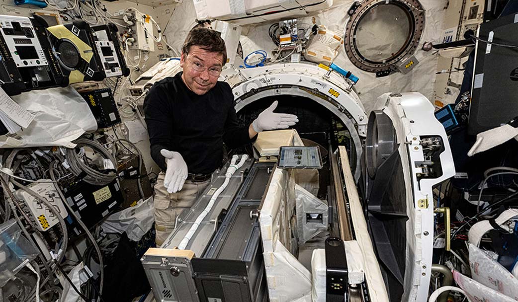 Передовые исследования и текущие работы по подготовке к выходу в открытый космос