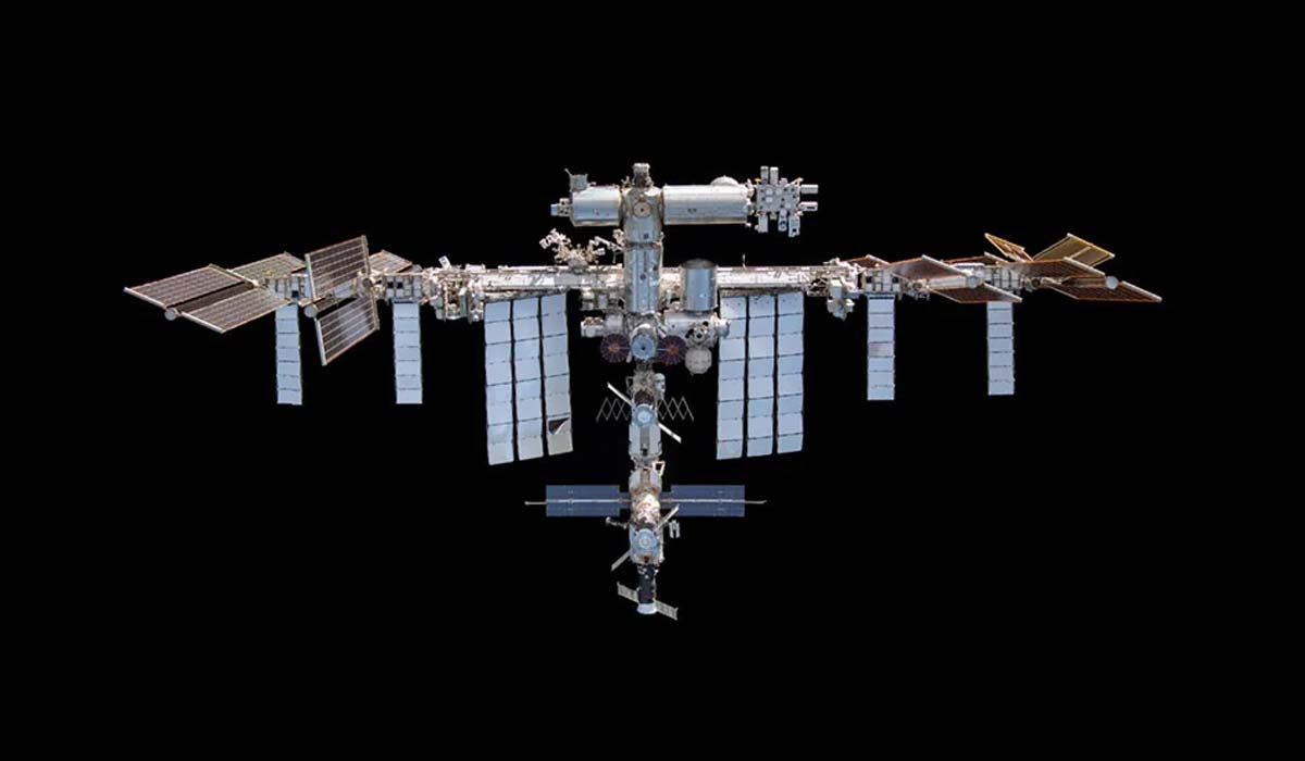 Космическая физика на борту станции после возвращения экипажа Starliner в Хьюстон