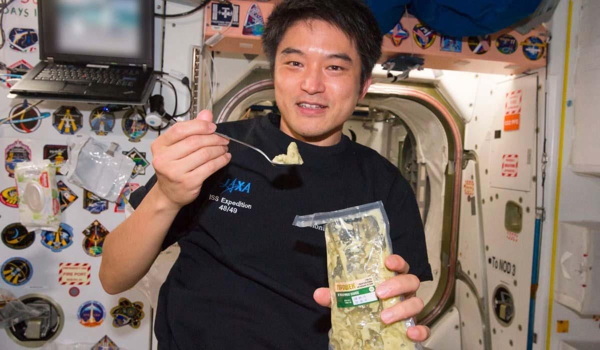 Что едят космонавты в космосе