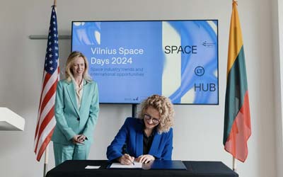 Литва стала 40-a страной, подписавшей Соглашения Артемиды