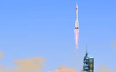 Китайский секретный космический самолет вывел на орбиту объект