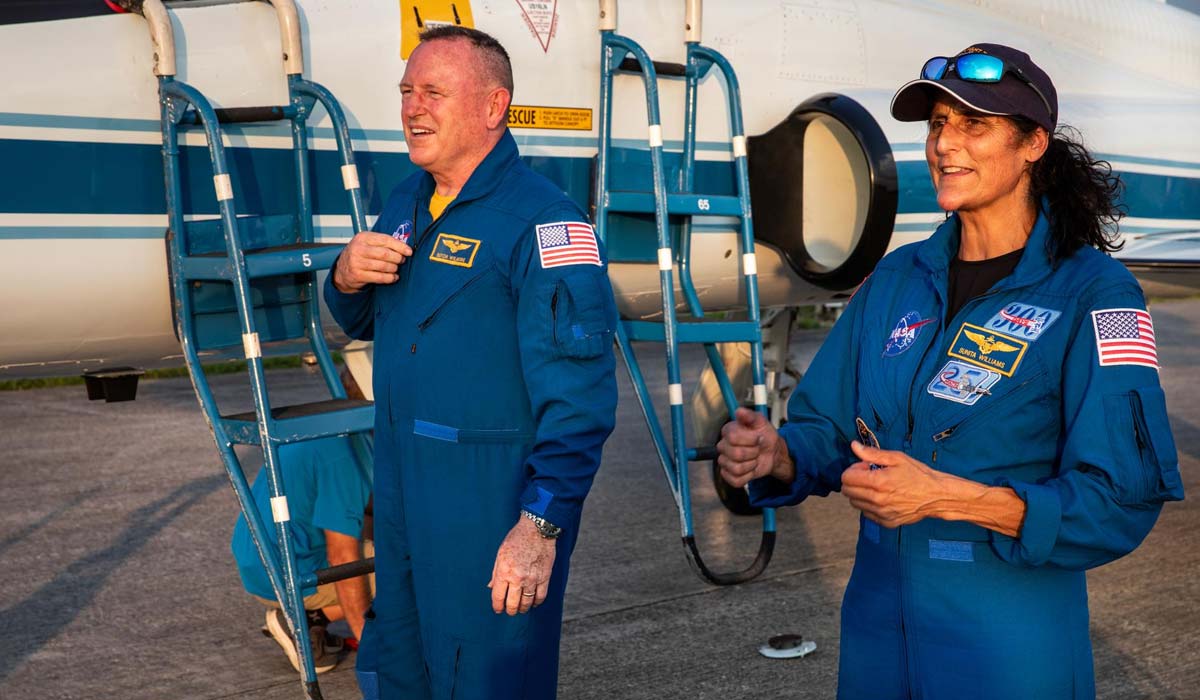 Астронавты NASA Бутч Уилмор и Суни Уильямс