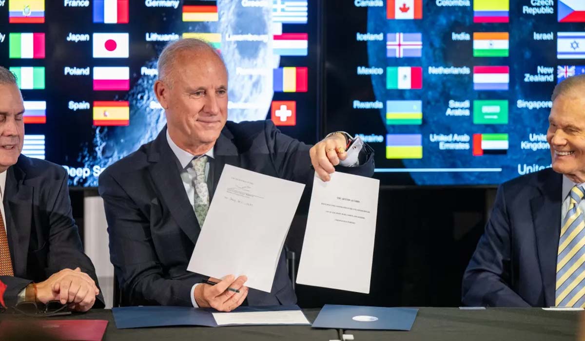 Перу и Словакия подписали Соглашения Артемиды