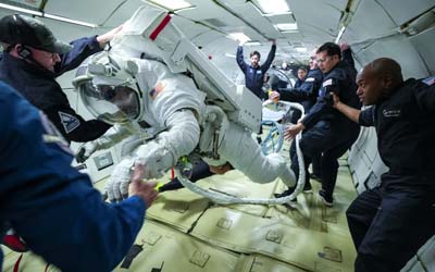 Collins Aerospace отказывается от контракта со скафандрами NASA