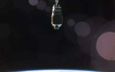 Космический аппарат Astroscale продолжает проверку разгонного блока