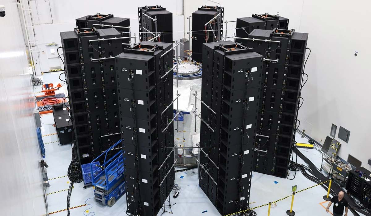 Грузовой модуль Sierra Space Shooting Star завершает акустические испытания в Космическом центре NASA имени Кеннеди