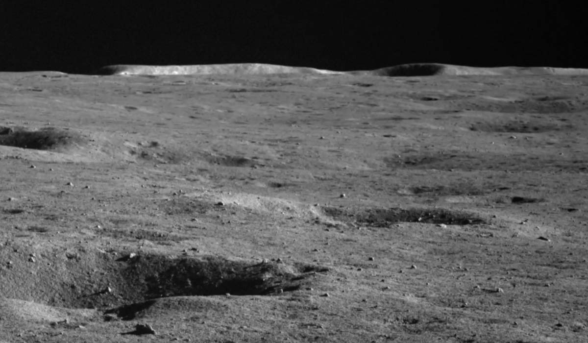 Yutu-2 Moon photo