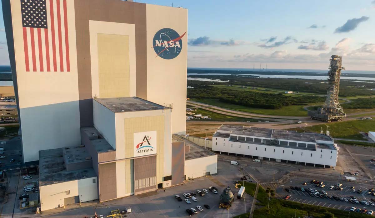 Работы над наземными системами могут задержать запуск Artemis 2