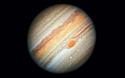 Раскрыт механизм появления темных пятен в атмосфере у полюсов Юпитера
