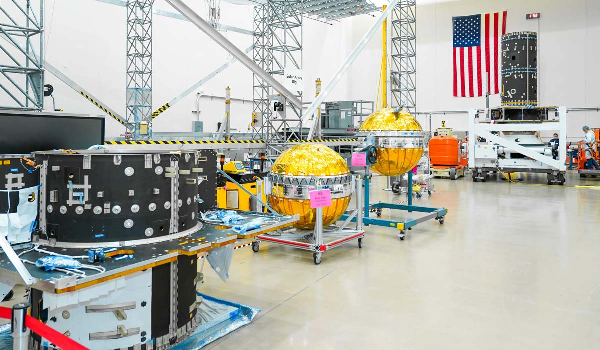 Силовой и двигательный элемент Gateway теперь оснащен ксеноновыми и жидкостными топливными баками