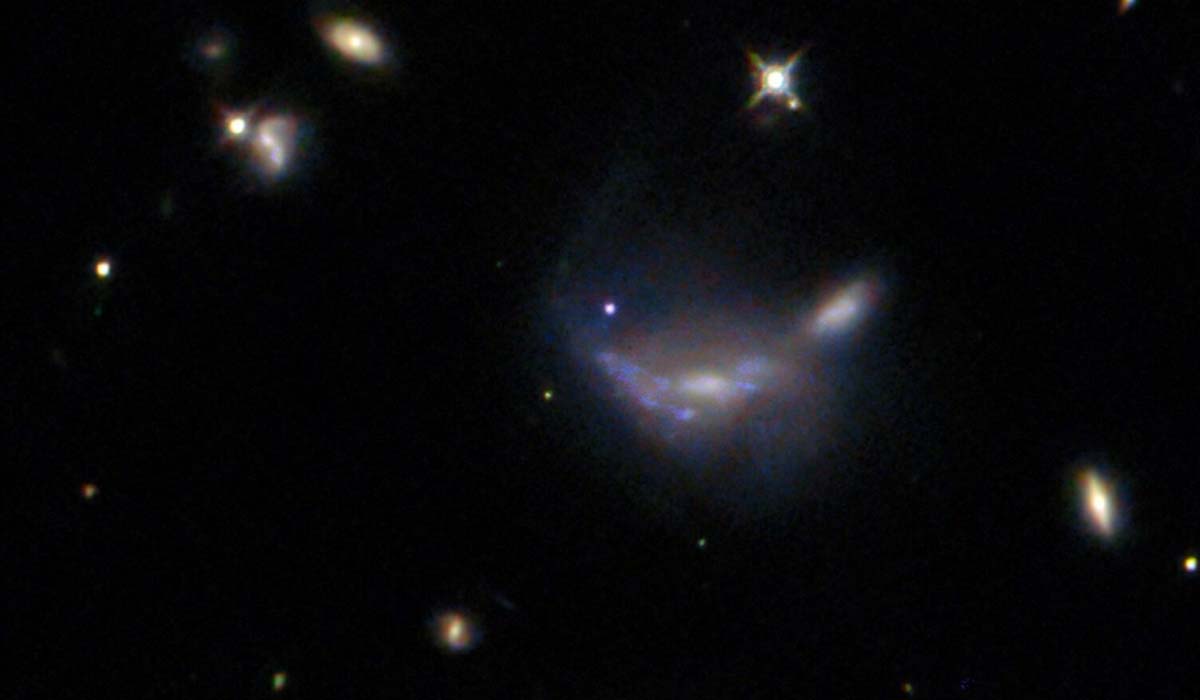 Хаббл обнаруживает сверхновую