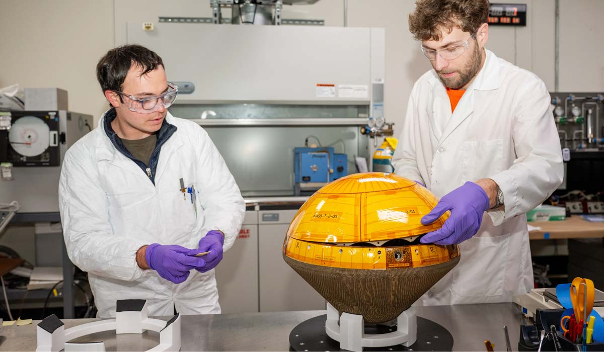 NASA установило теплозащитный экран на первый частный космический аппарат для миссии к Венере