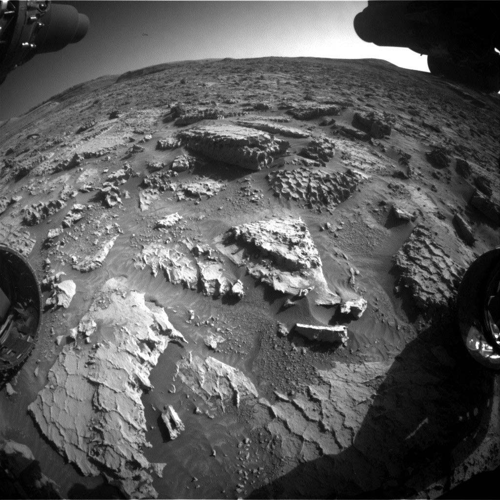 Марсохід Curiosity досліджує незвичайні структури на Марсі