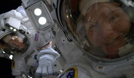 NASA провела жіночий вихід у відкритий космос