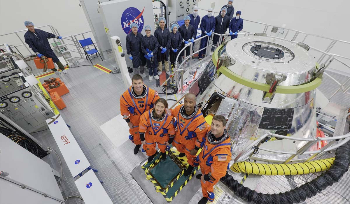 Экипаж миссии Artemis II провёл многоэтапную тренировку в космическом корабле Orion