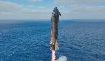 Starship успішно завершив 11-й випробувальний політ