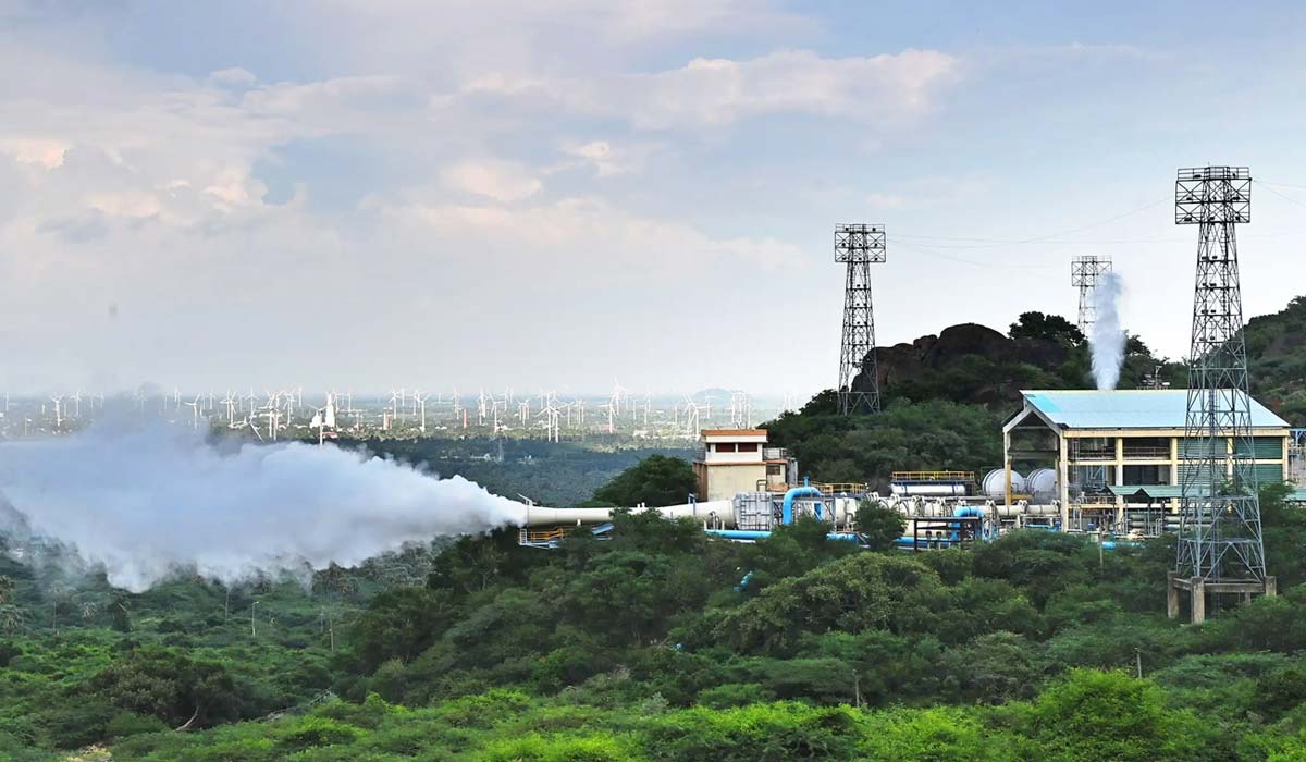 ISRO успешно провела первый boot-strap запуск двигателя CE20 — прорыв для ракет LVM3